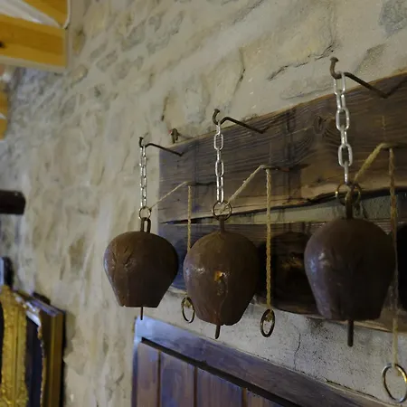 Hill's Barbacane * Potamos (Kythira)